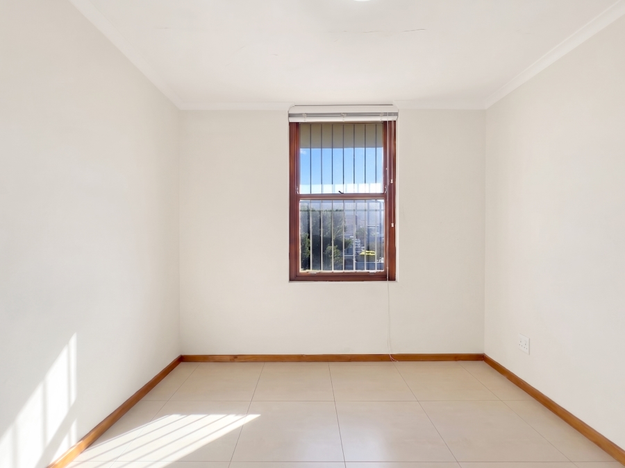 3 Bedroom Property for Sale in Zonnebloem Western Cape